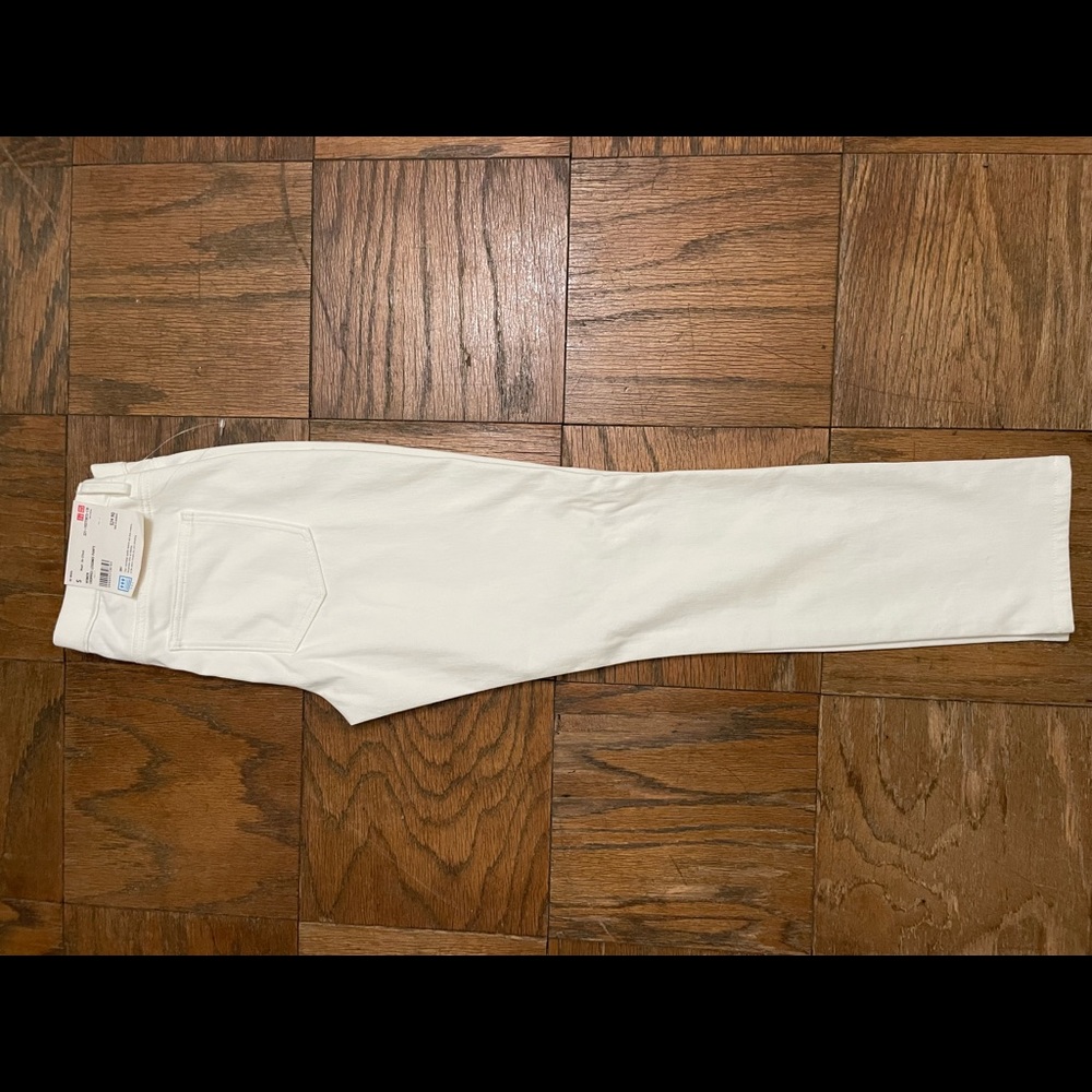 Uniqlo size S cropped leggings